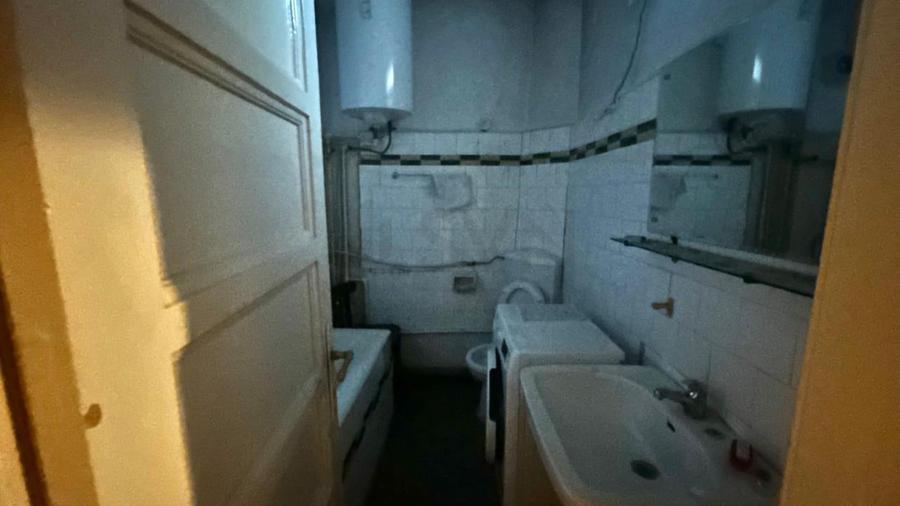 Apartament cu 3 camere decomandat în Dorobanți