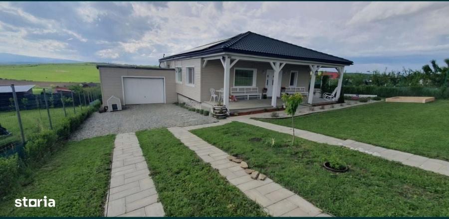 Casă cu 3 camere cu Teren 695 Mp în Central