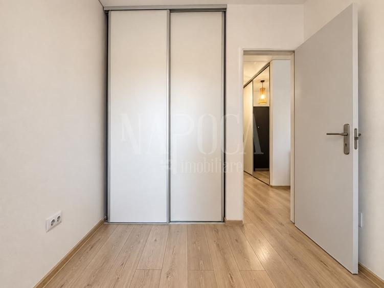 Apartament cu 2 camere semidecomandat în Sopor