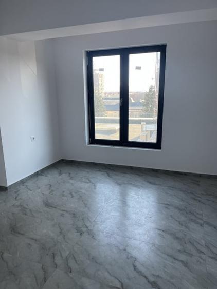 Apartament 3 camere terasa ?i loc de parcare - 6