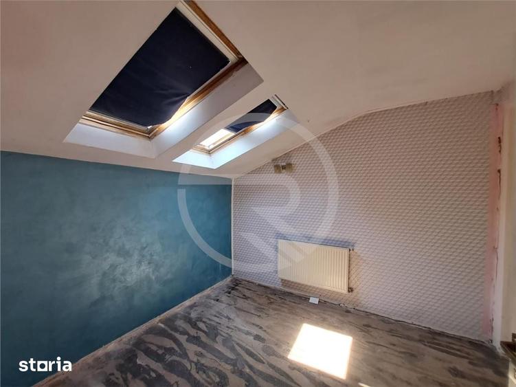 Casă cu 5 camere cu Teren 250 Mp în Central