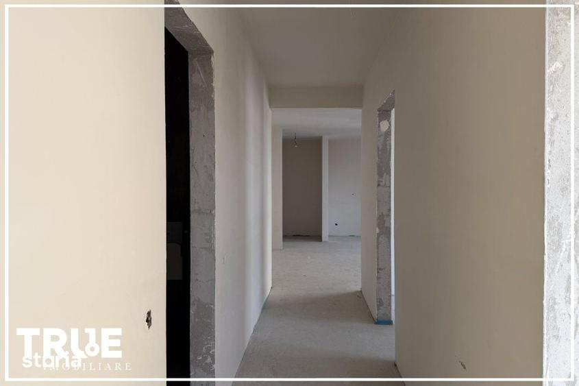 Apartament cu 3 camere în Între Lacuri