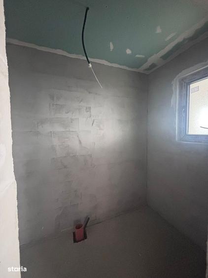 Casă cu 4 camere decomandat cu Teren 500 Mp în Nazna