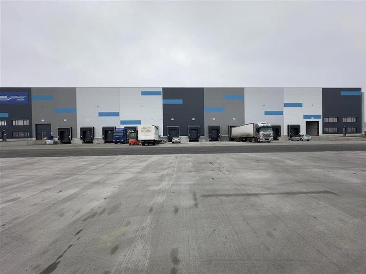 Spațiu industrial, de 4,470 mp, în Exterior Vest