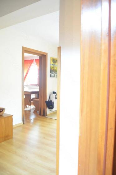 Casă cu 1 camere cu Teren 1627 Mp în Poiana
