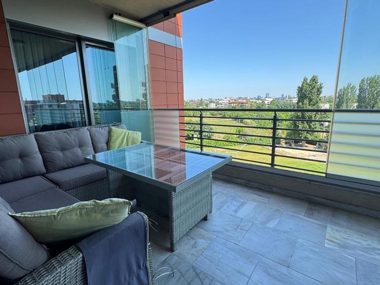Apartament cu 4 camere decomandat, mobilat în Sisești