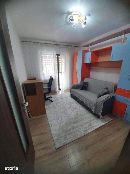 Apartament cu 3 camere în Faleza Nord