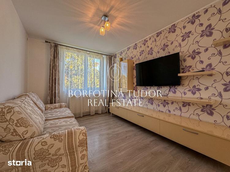 Apartament cu 3 camere semidecomandat în Plopilor