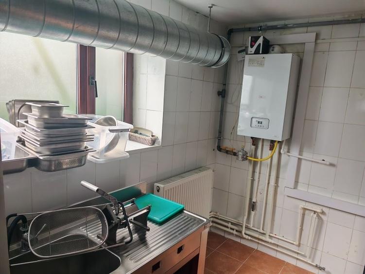 Afacere la cheie, Restaurant 40 000e - 8