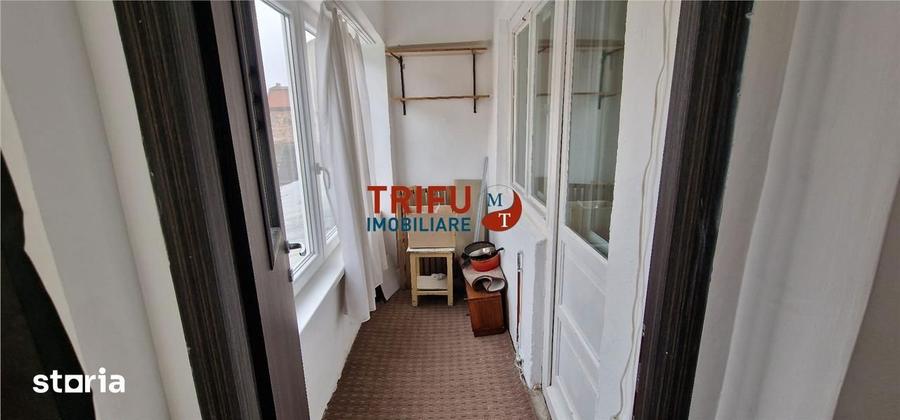 Apartament cu 2 camere semidecomandat în Lipoveni
