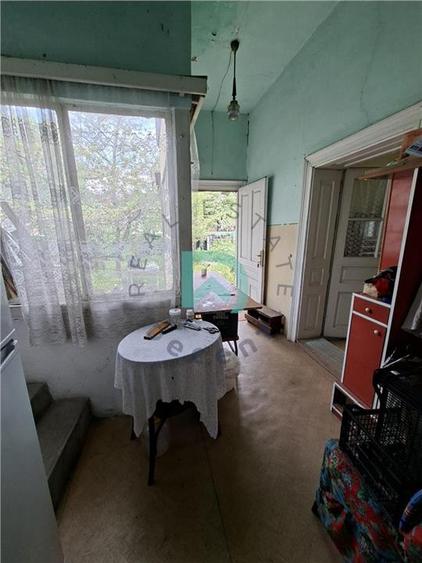 Casă cu 2 camere cu Teren 483 Mp în Astra
