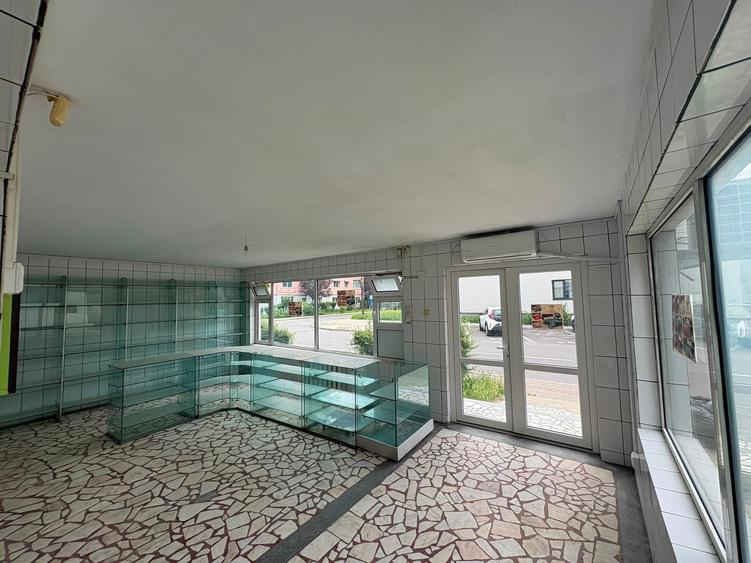 Spațiu comercial, de 100 mp, în Sud