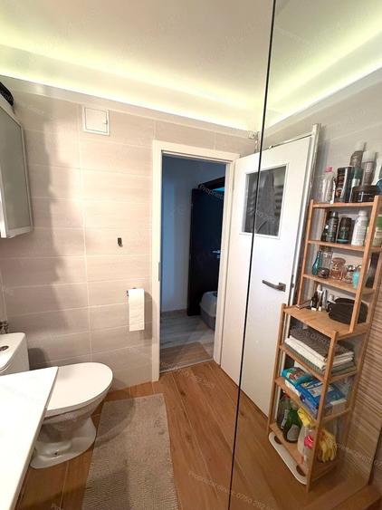 Apartament cu 3 camere decomandat în Muncii