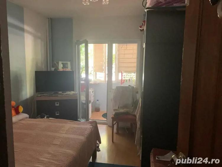 Apartament cu 4 camere decomandat în Brazda lui Novac