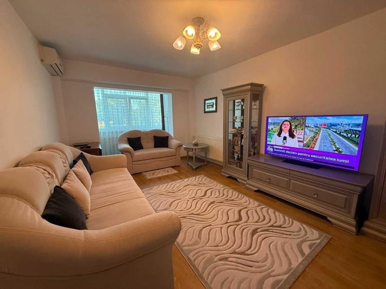 Apartament cu 2 camere decomandat în Exterior Vest