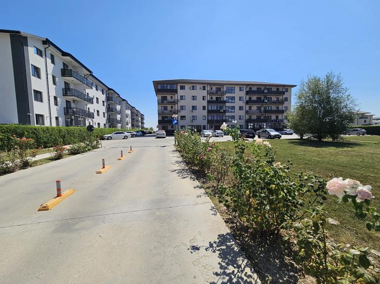 Apartament cu 2 camere decomandat în Dobroești