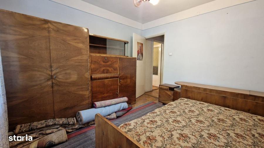Apartament cu 3 camere decomandat în Dacia