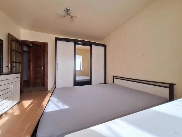 Apartament spatios - 3 camere - 2 bai - 67 mp - zona Lipovei - 1