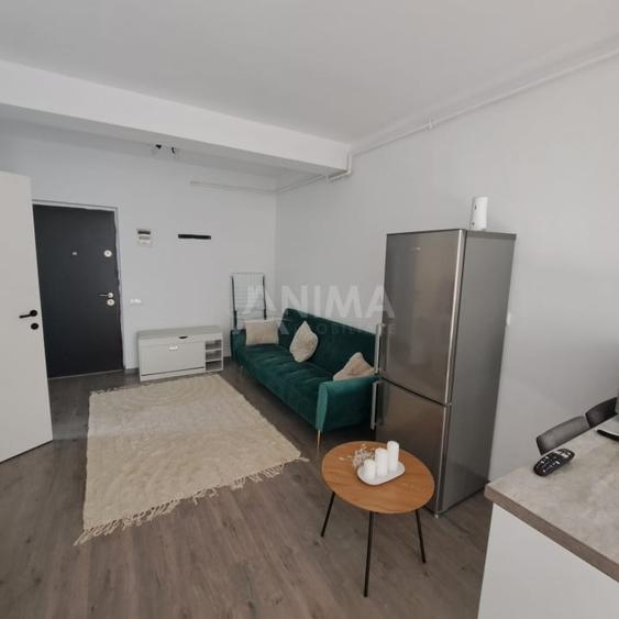 Apartament cu 2 camere semidecomandat, mobilat în Florești