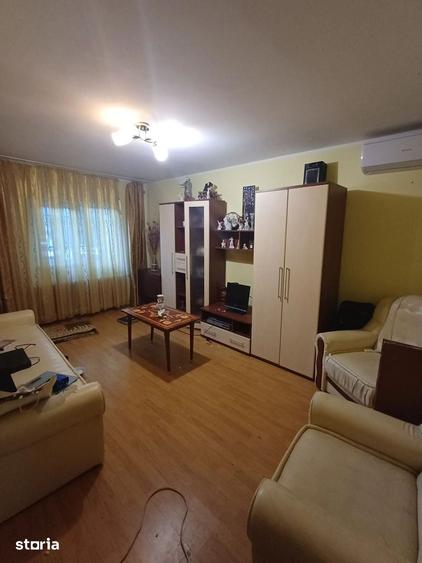 Apartament cu 2 camere semidecomandat în Sud