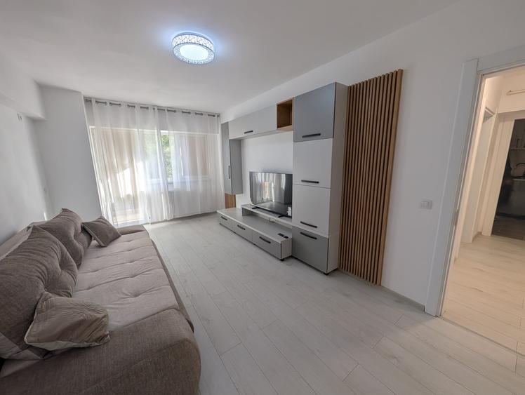 Apartament cu 2 camere decomandat, mobilat în Letea