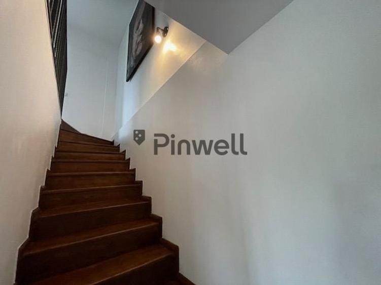 Duplex cu 4 camere cu Canalizare în Odăi