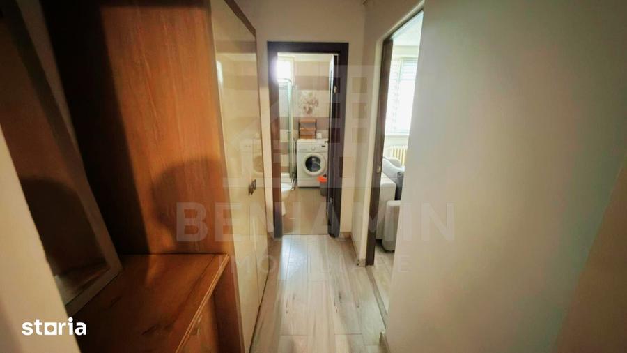 Apartament cu 2 camere semidecomandat în Calea București