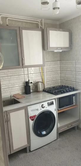 Garsonieră decomandată în Vitan