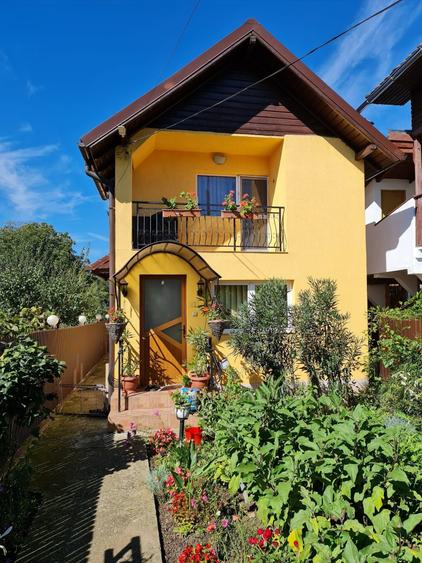 Casă cu 4 camere în Troian