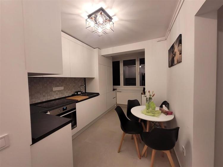 Apartament cu 2 camere circular, mobilat în Calea București