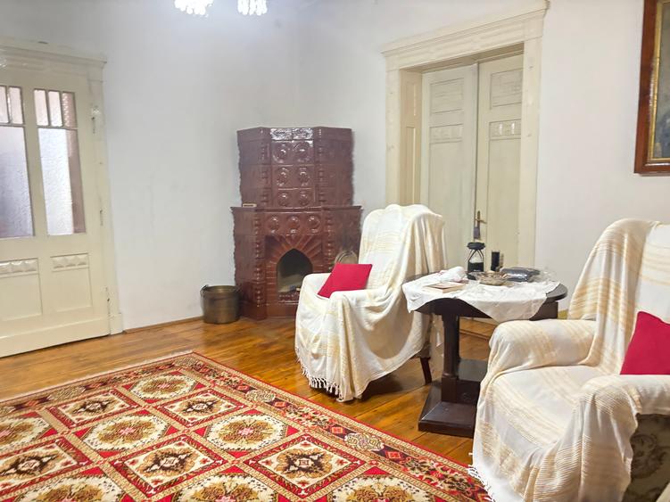 Vand casa in sag cu  gradina mare 277000 euro - 3