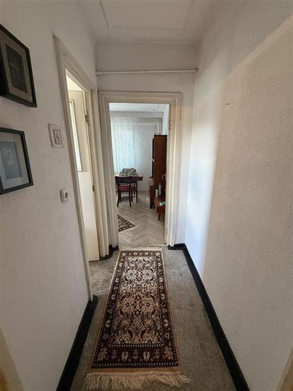 Apartament cu 4 camere decomandat în Mircea cel Bătrân