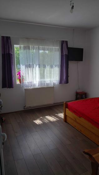 Casă cu 4 camere în Brebu