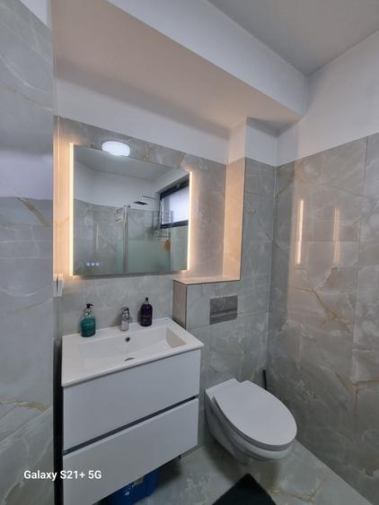 Apartament cu 2 camere decomandat în Băneasa
