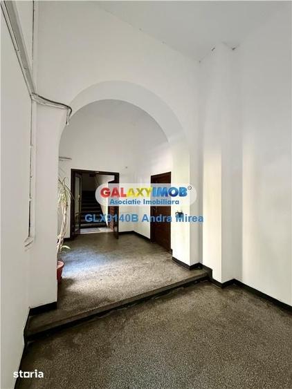 Apartament cu 2 camere decomandat în Basarabia