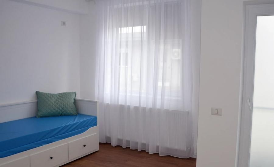 Casă cu 3 camere cu Canalizare în Dobroești