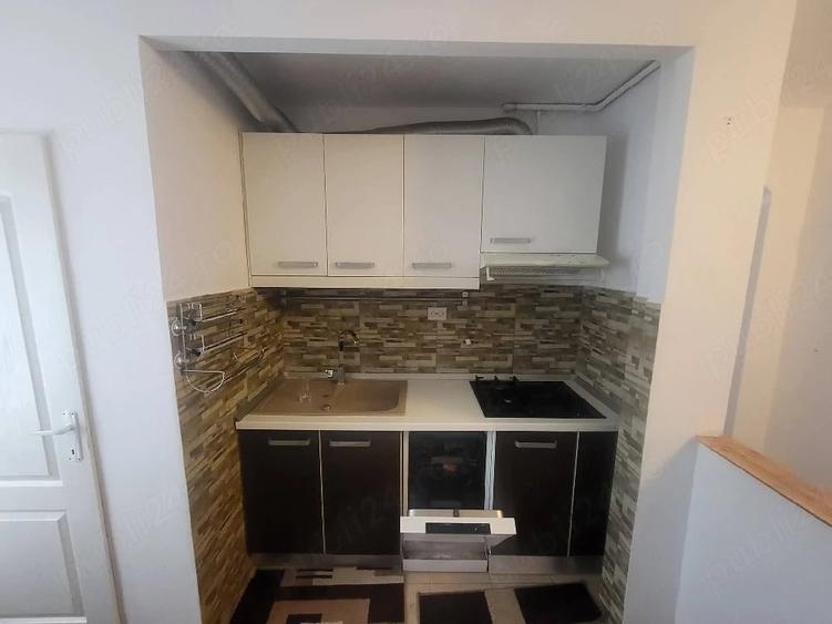 Apartament cu 3 camere decomandat în Unirii