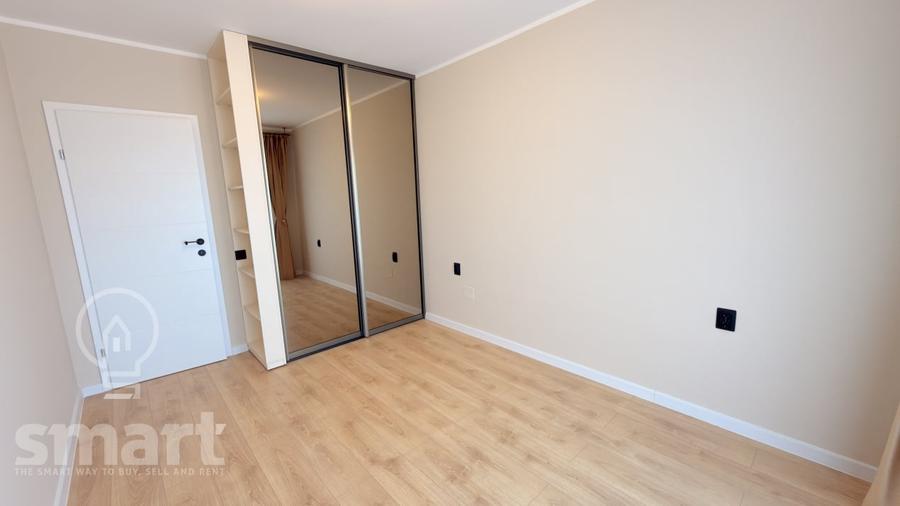 Apartament cu 3 camere semidecomandat, mobilat în Florești