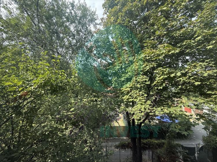 Apartament cu 2 camere decomandat în Baba Novac
