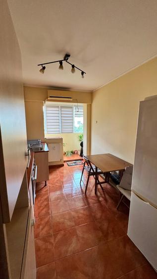 Apartament cu 2 camere în Crângași
