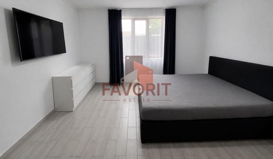 Casă individuală cu 5 camere cu Piscina în Plopi