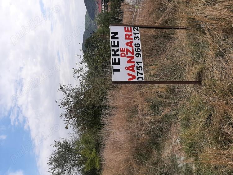 Teren de 4700 mp, în Central
