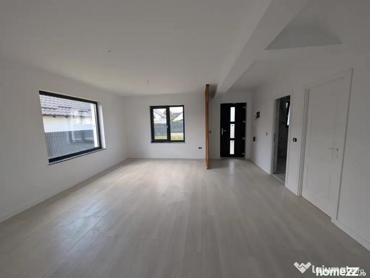 Casă cu 4 camere cu Teren 400 Mp în Hemeiuș