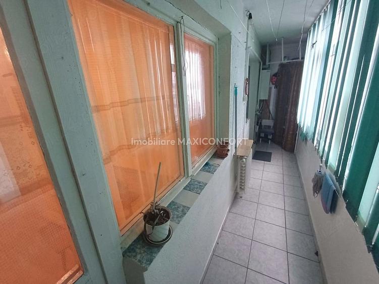 Apartament cu 2 camere decomandat în Central