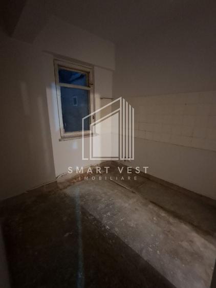 Apartament cu 4 camere în Micro 16
