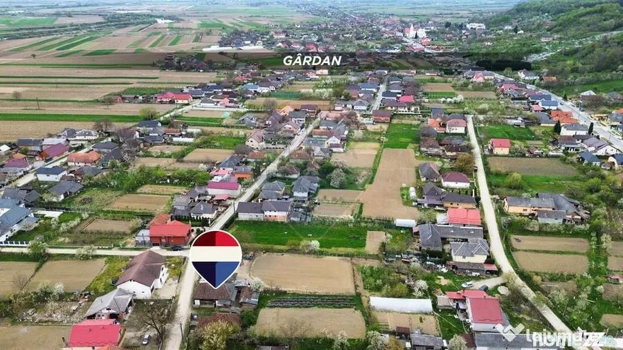 Casă cu 3 camere cu Teren 1361 Mp în Gârdani