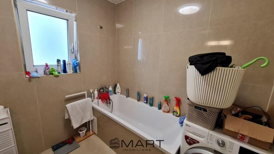 Apartament cu 3 camere decomandat, mobilat în Sud
