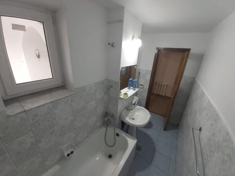 Inchiriez apartament 2 camere DOROHOI ZONA CENTRALA - 4