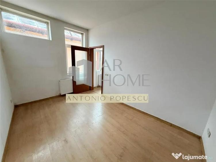 Casă cu 4 camere cu Teren 230 Mp în Central