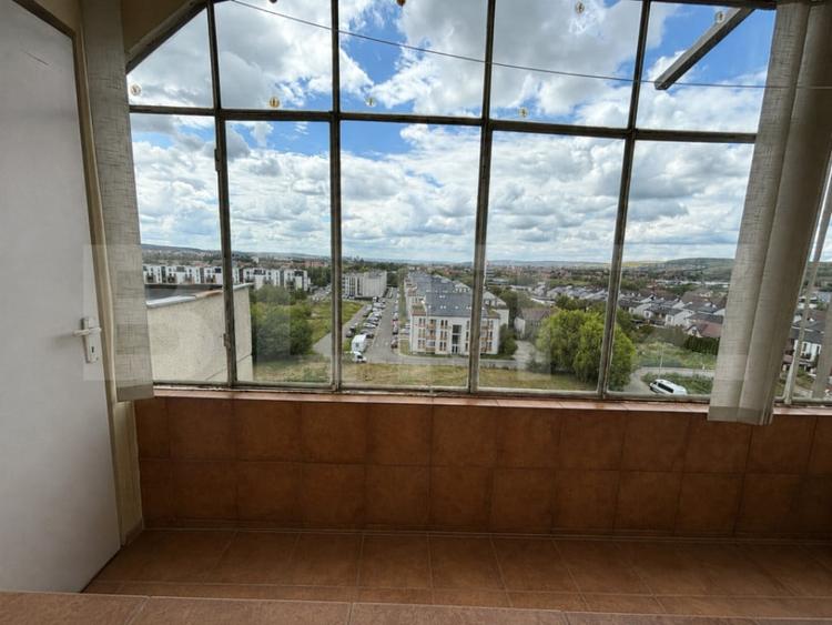 Apartament cu 3 camere decomandat în Unirii
